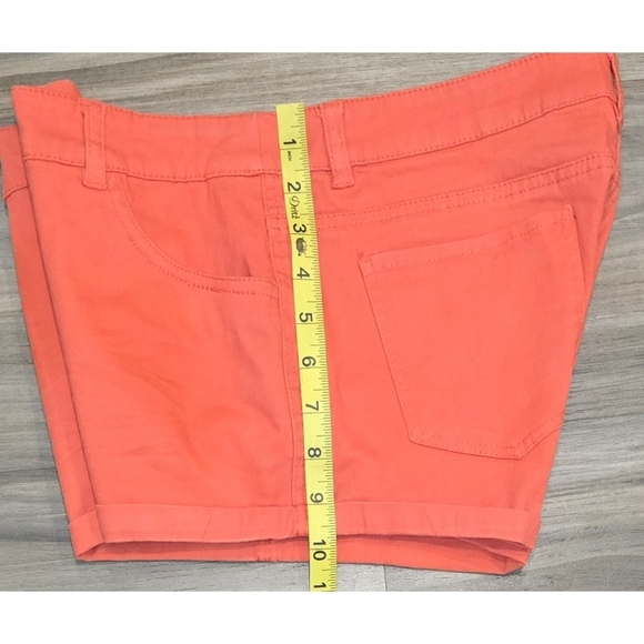 Ambiance Apparel Shorts Size Large - Picture 3 of 7